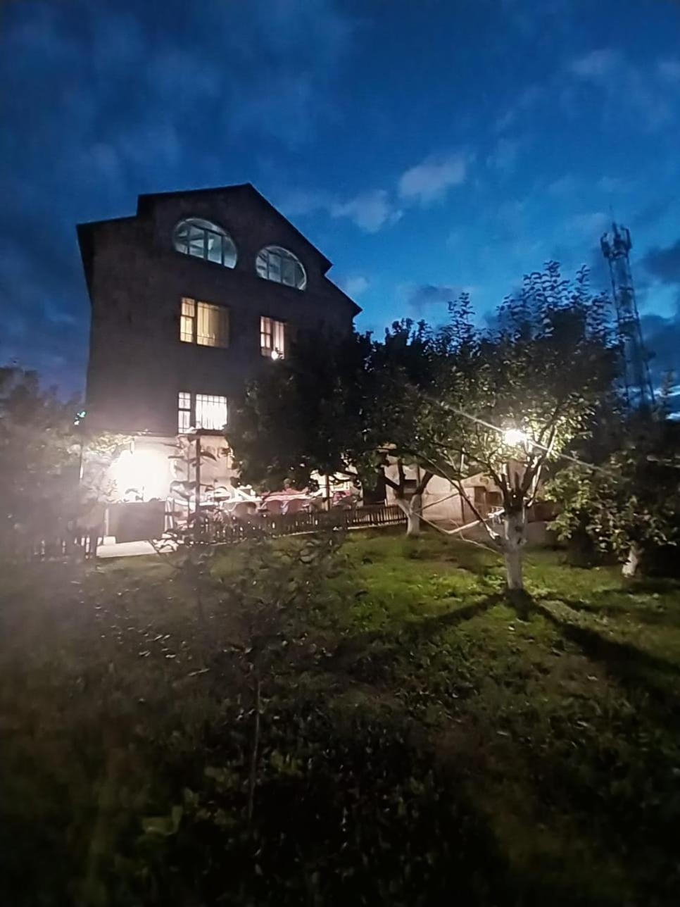 Em&Ri Guest House In Odzun Zewnętrze zdjęcie