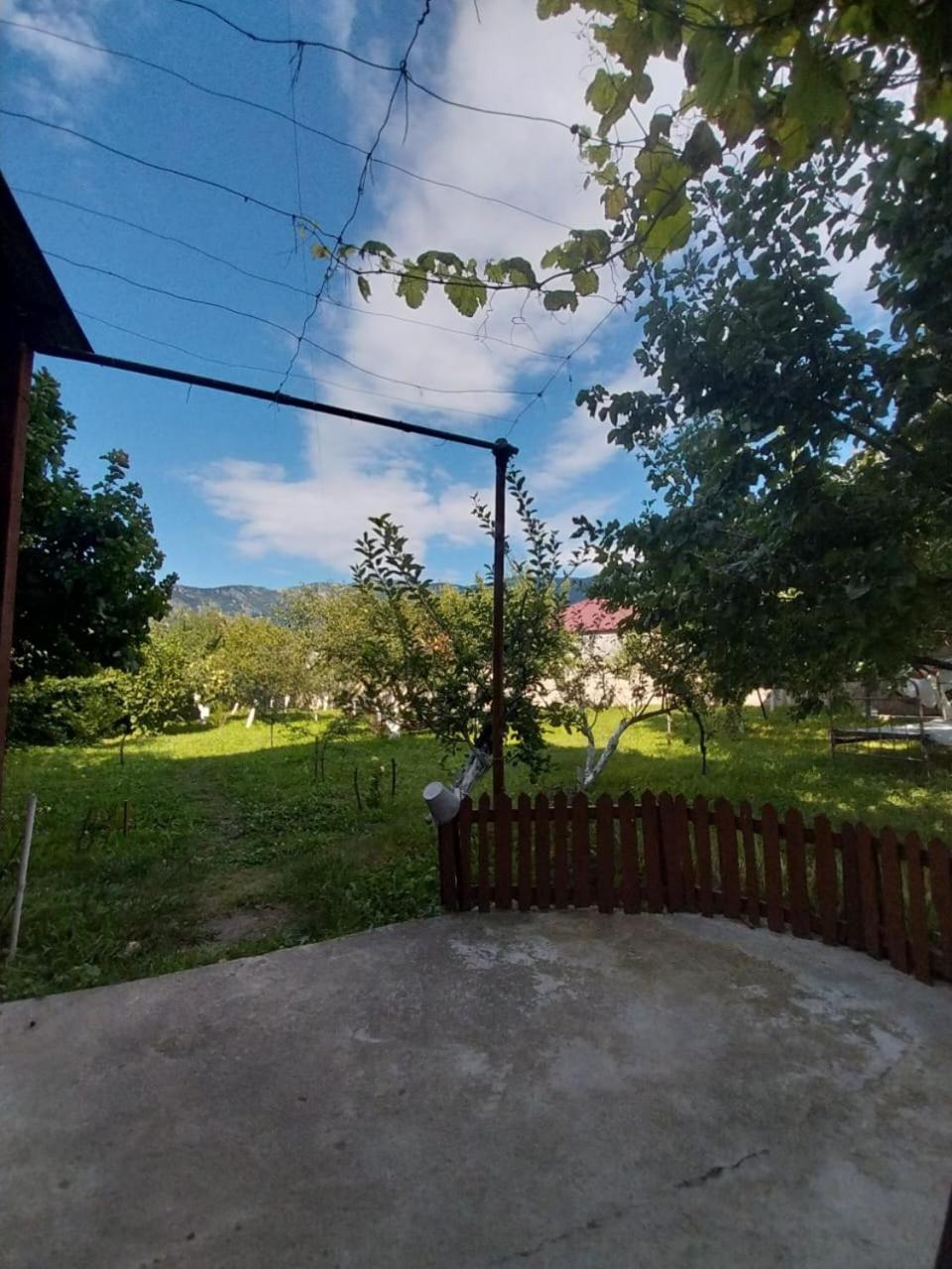 Em&Ri Guest House In Odzun Zewnętrze zdjęcie
